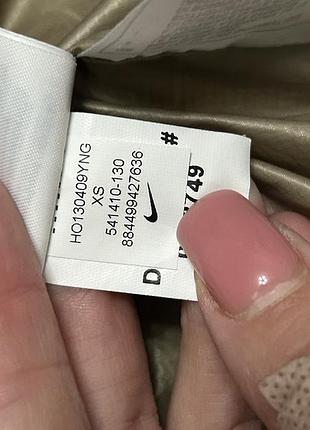 Курточка nike 6