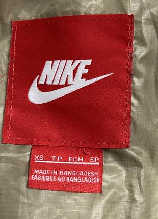 Курточка nike 4