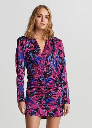 Стильное яркое красивое платье модель lou с оборками принт розовый синий gina tricot