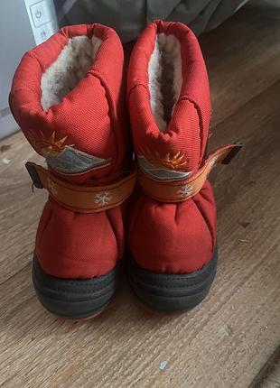 Черевики зимові дитячі унісекс червоні на липучках, розміри 26-27
