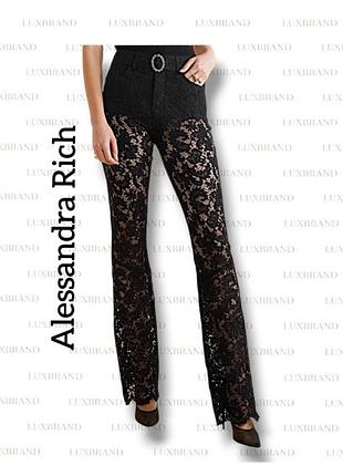 Кружевные брюки alessandra rich с поясом и пряжкой со стразами swarovski