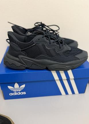 Кросівки чоловічі adidas ozweego чорні