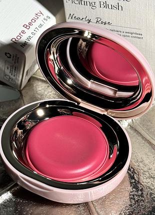Кремові румʼяна rare beauty melting cream blush (nearly rose) 5 g