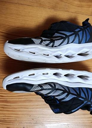 Кроссовки skechers. 2