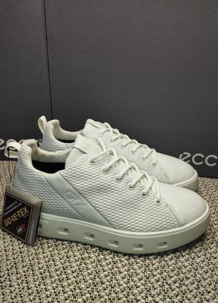 Шкіряні непромокаючі кросівки street 720 w