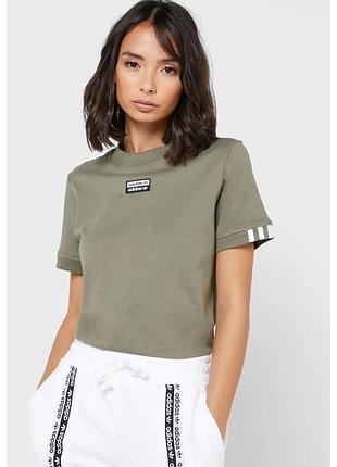 Футболка adidas