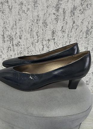 Туфлі bally. 2