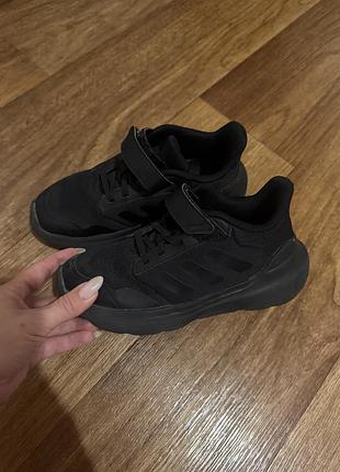 Кросівки adidas чорні