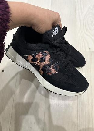 Кросівки new balance 327