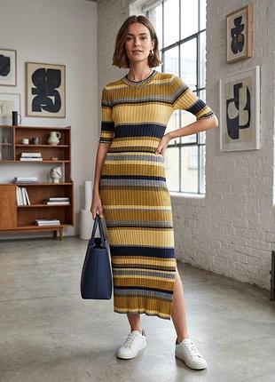 Стильне плаття-гумка від h&m