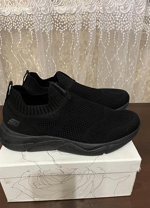Кросівки жіночі skechers чорні