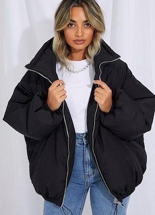 Чорна куртка пуфер prettylittlething petite розмір xs-s