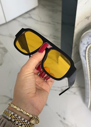 Сонцезахисні окуляри tom ford з жовтою лінзою жовта лінза
