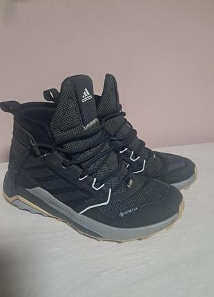 Треккинговые ботинки adidas terrex