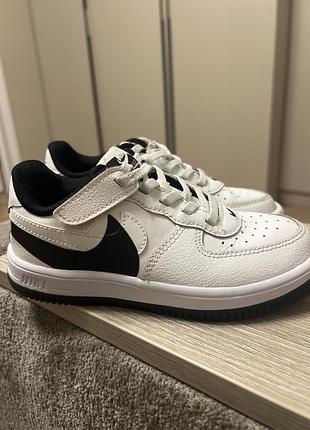 Кросівки nike