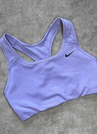 Топ nike спортивний