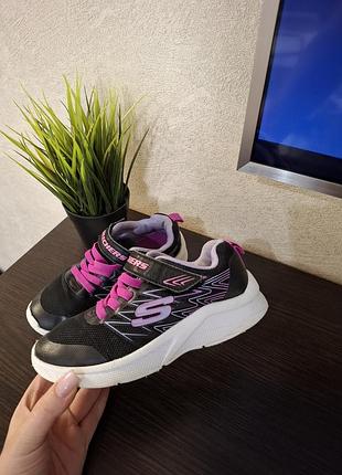 Кроссовки для девочки skechers 29р
