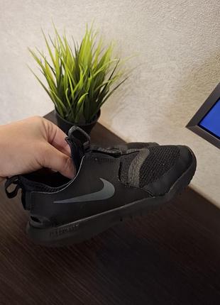 Кросівки унісекс і дівчаткам і хлопчику nike 30р