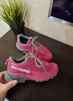 Кроссовки для девочки scarpa 30р