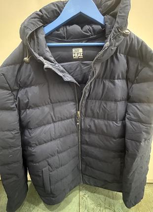 Пуховик чоловічий в гарному стані