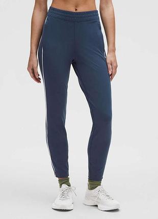 Треккинговые спортивные штаны lululemon
