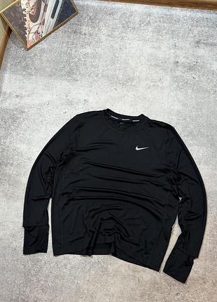 Спортивна чоловіча nike pro чорна