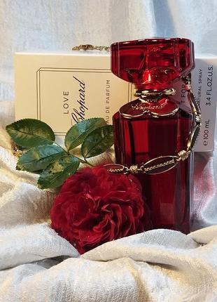 Парфумована вода love chopard
chopard 
eau de parfum 
made in italy 
100 ml