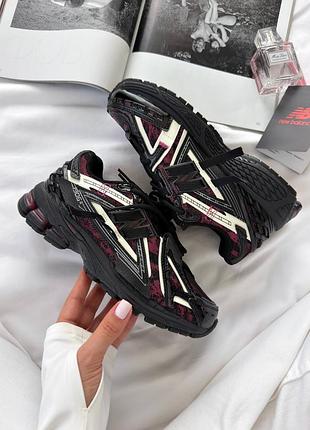 Жіночі кросівки new balance 1906