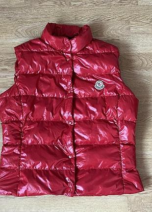 Оригінальна пухова жилетка moncler / червона глянцева / розмір 4