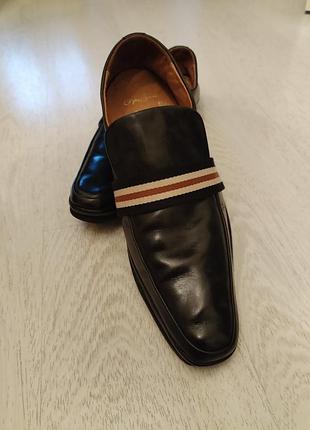 Итальянские кожаные лоферы hudson london city slipper (италия), размер 41