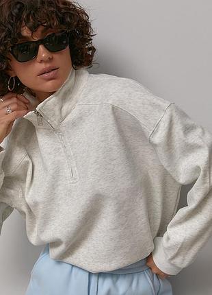 Утеплений жіночий світшот oversize з вишивкою