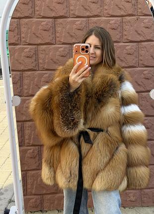Натуральна жіноча шуба з цільної лисиці тепла зимова англійський комір автоледі ексклюзивна модель під пояс приталена вишукана