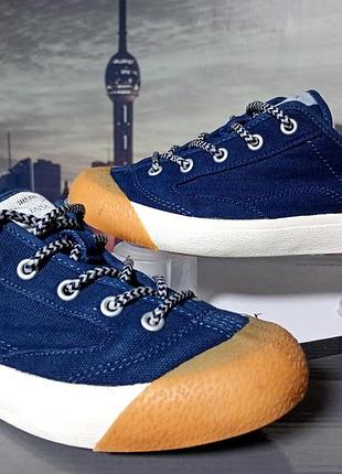 Дитячі текстильні кеди zara boys синього кольору.  розмір: 33.  довжина устілки 21.5 см.країна виробництва: в'єтнам.  артикул / модель: 5331/203/010
