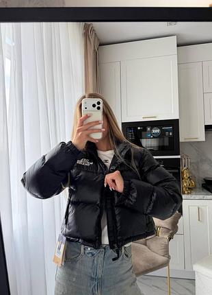 Жіночий пуховик