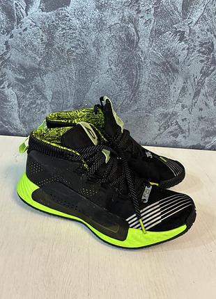 Кросівки для заняття спортом adidas star wars, чорно салатового кольору, верх текстиль, підошва якісна гума, розмір 40