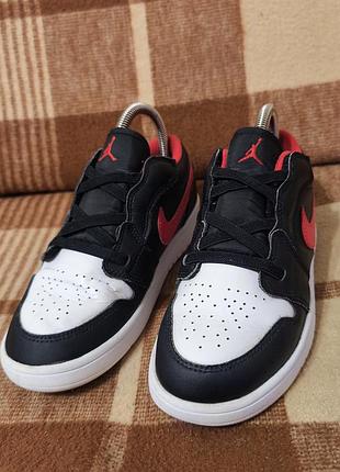 Кроссовки nike dunk jordan 2
