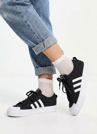 Женские черные кеды из текстиля на массивной подошве adidas / 37.5