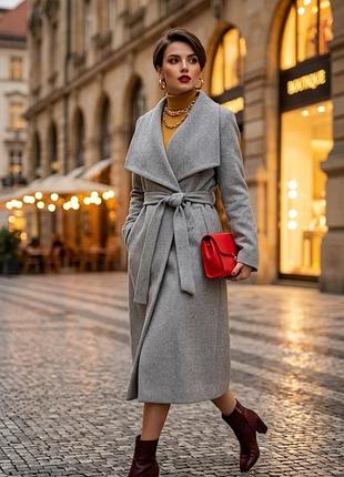 Серое шерстяное пальто.mango