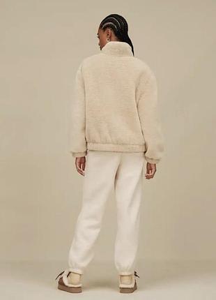 Куртка жіноча ugg 4