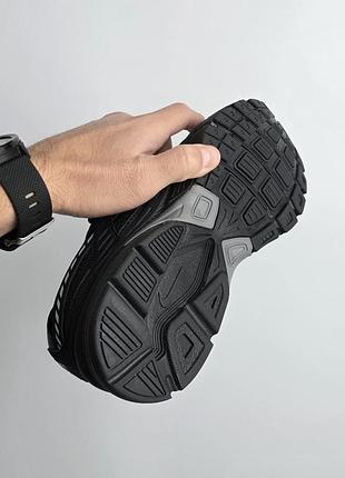 Nike initiator | gore-tex 
• black white • 7