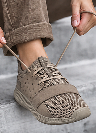 Under armour threadborne shift taupe. кросівки текстильні 39