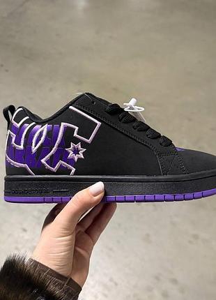 Кросівки dc graffiti black violet дс графіті чорні та фіолетові для жінок легкі та комфортні