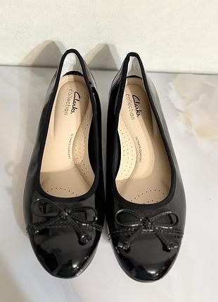 Жіночі балетки clarks чорні