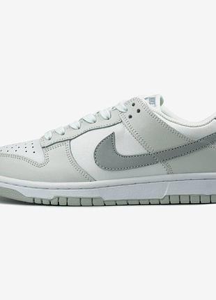 Жіночі кросівки nike dunk low white grey