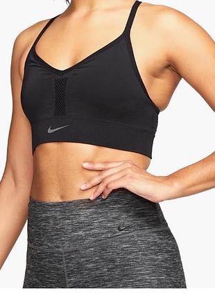 Топ жіночий спортивний nike чорний