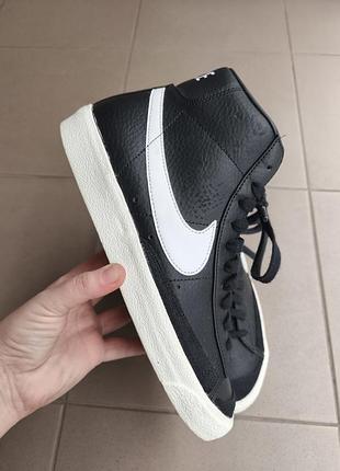 Шкіряні кросівки nike blazer