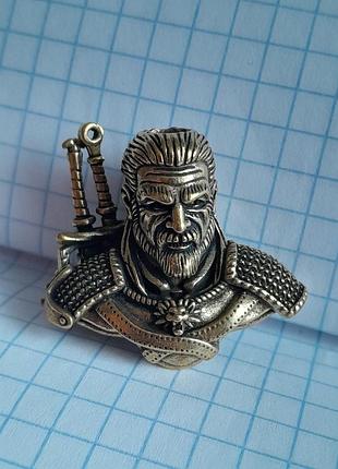 Намистина відьмак