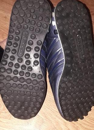 Кросівки жіночі adidas 2