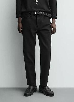 Zara джинси з чорного деніму. завужена штанка. slim taper.
