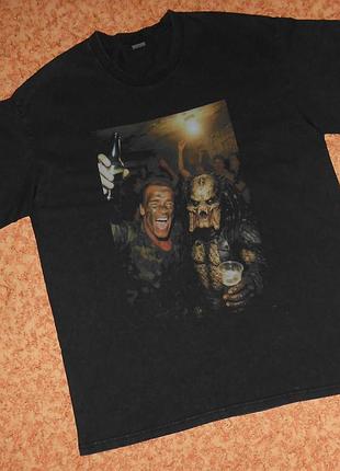 Футболка arnold schwarzenegger &amp; the predator/arnold &amp; predator party/хижак/смерч